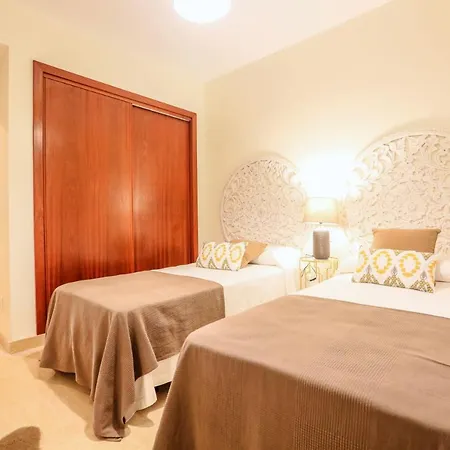 Dona Lucia Apartment Estepona
